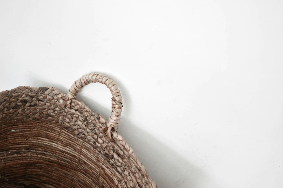 Discover the Rich Heritage of African Wall Baskets: 5 Stunning Styles You Should Know About - Paulski Art 